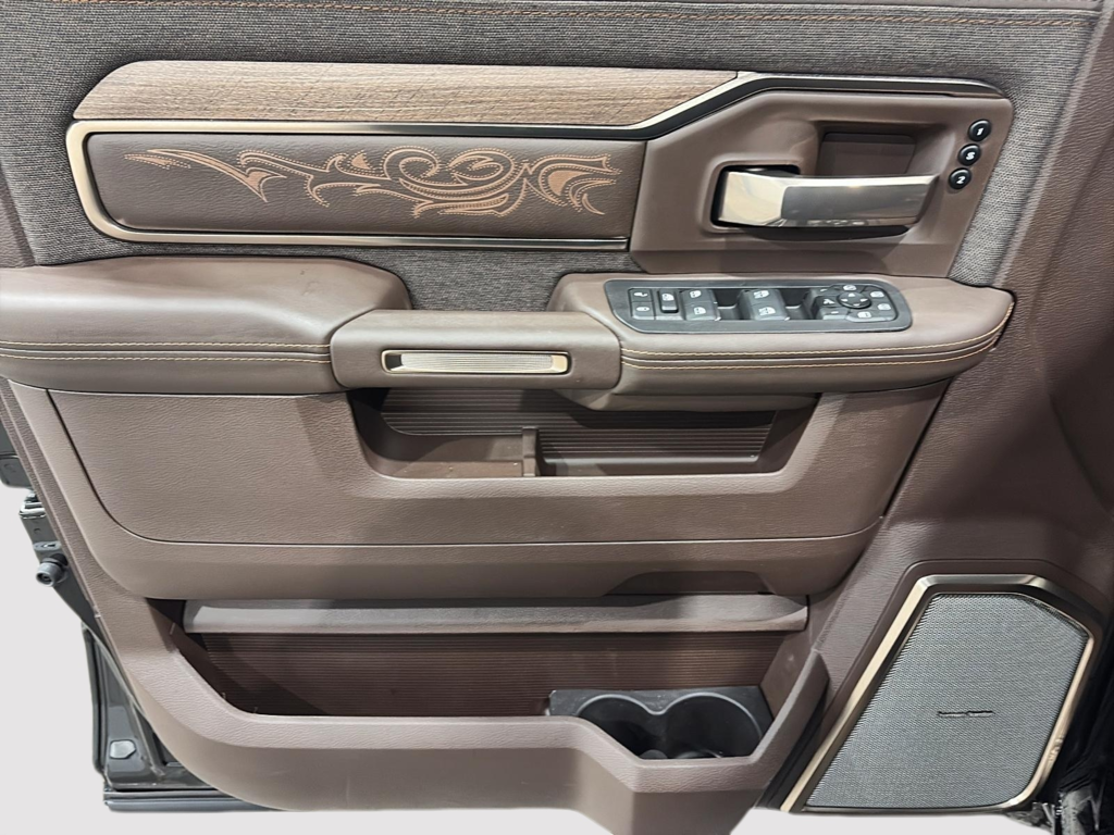 Ram 2500 LIMITED LONGHORN 2026 à Saint-Hyacinthe, Québec - 9 - w1024h768px