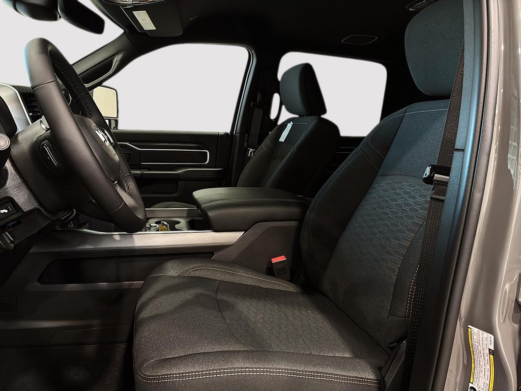 2026 Ram 2500 BIG HORN in Saint-Hyacinthe, Quebec - 8 - w1024h768px