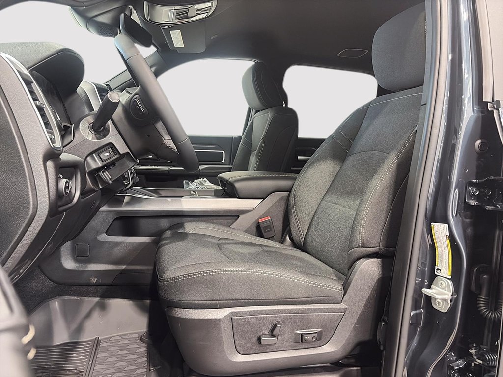 Ram 2500 BIG HORN 2026 à Saint-Hyacinthe, Québec - 8 - w1024h768px