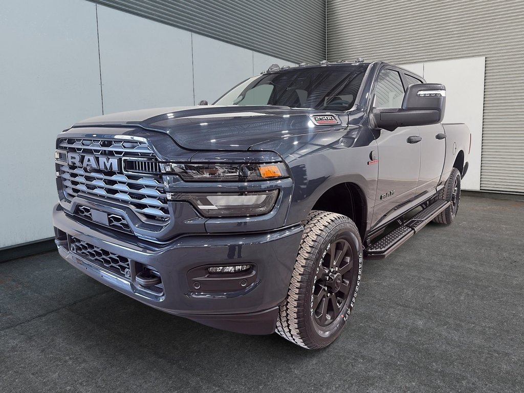 Ram 2500 BIG HORN 2026 à Saint-Hyacinthe, Québec - 1 - w1024h768px