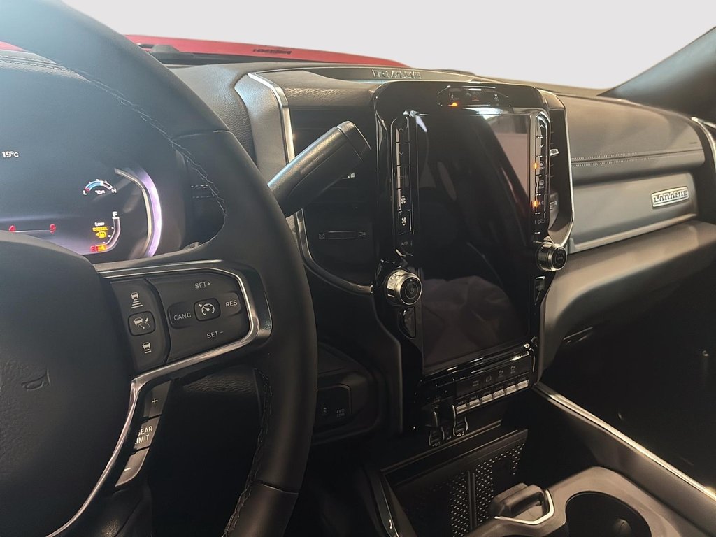 2026 Ram 2500 LARAMIE in Saint-Hyacinthe, Quebec - 13 - w1024h768px