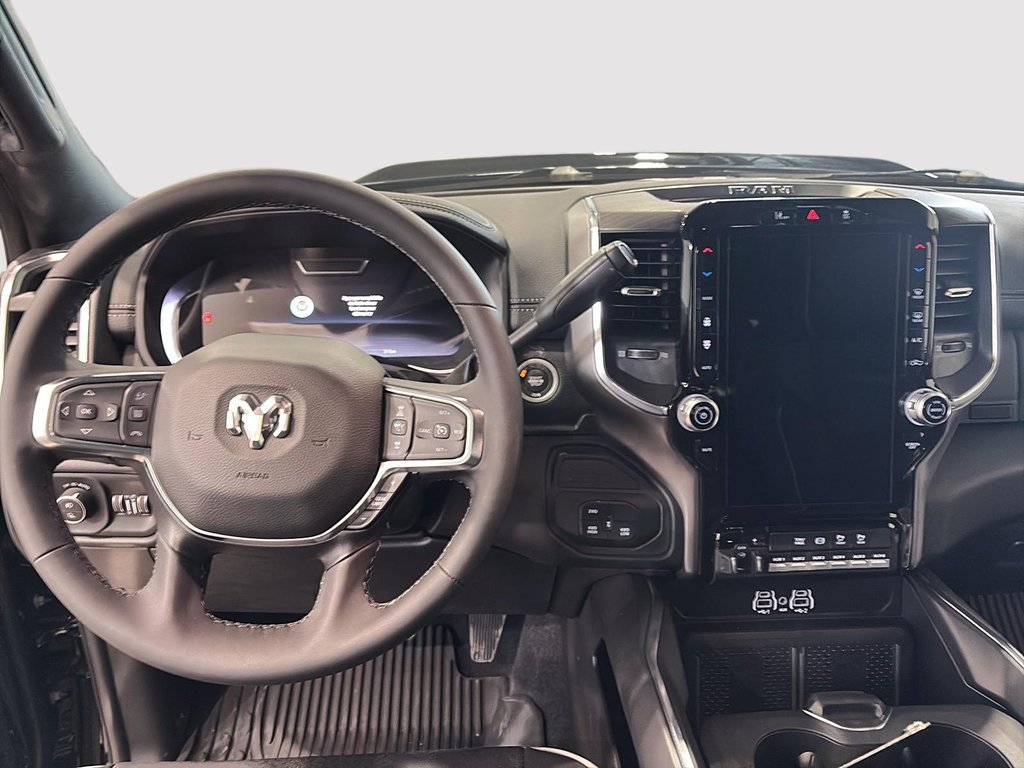 2026 Ram 2500 LARAMIE in Saint-Hyacinthe, Quebec - 9 - w1024h768px