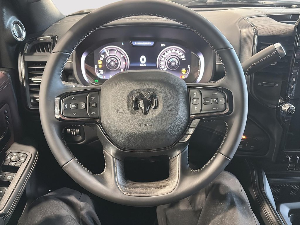 2026 Ram 2500 LIMITED in Saint-Hyacinthe, Quebec - 11 - w1024h768px