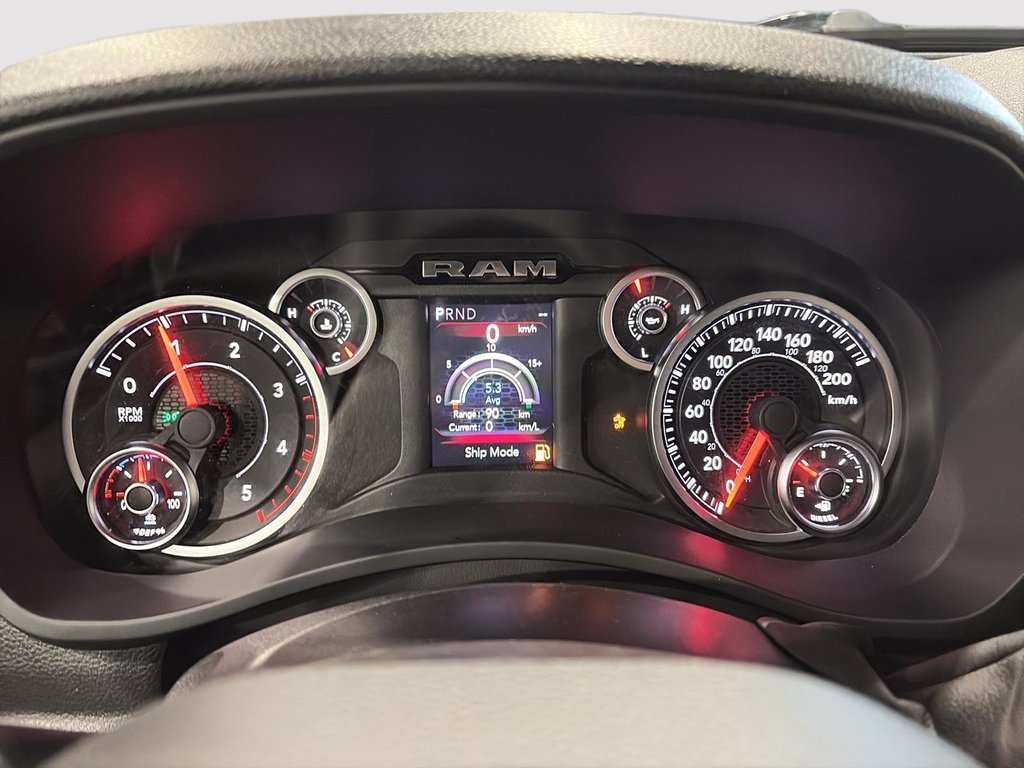 2026 Ram 2500 BLACK EXPRESS in Saint-Hyacinthe, Quebec - 12 - w1024h768px