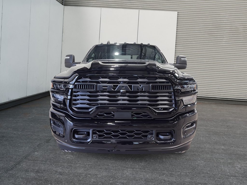 2026 Ram 2500 BLACK EXPRESS in Saint-Hyacinthe, Quebec - 2 - w1024h768px
