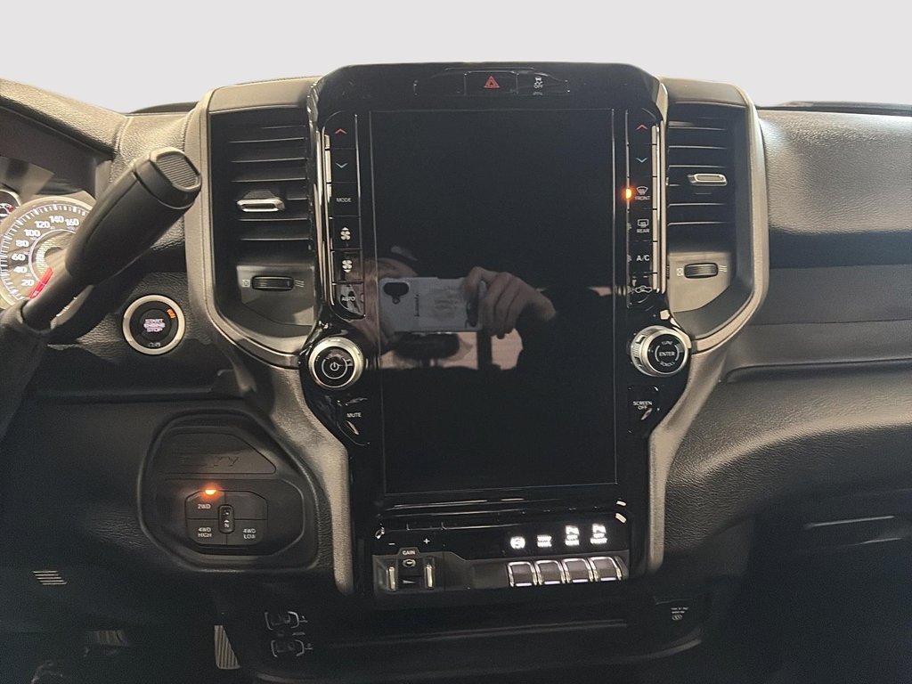 2026 Ram 2500 BLACK EXPRESS in Saint-Hyacinthe, Quebec - 14 - w1024h768px