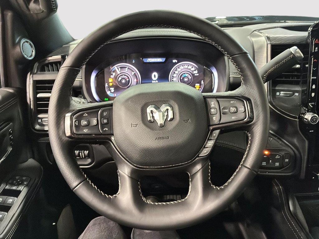 2026 Ram 2500 REBEL in Saint-Hyacinthe, Quebec - 11 - w1024h768px