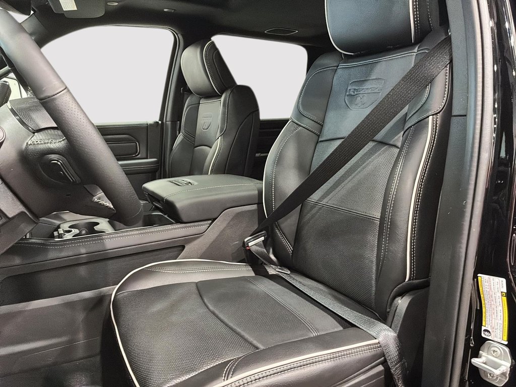 2026 Ram 2500 REBEL in Saint-Hyacinthe, Quebec - 8 - w1024h768px