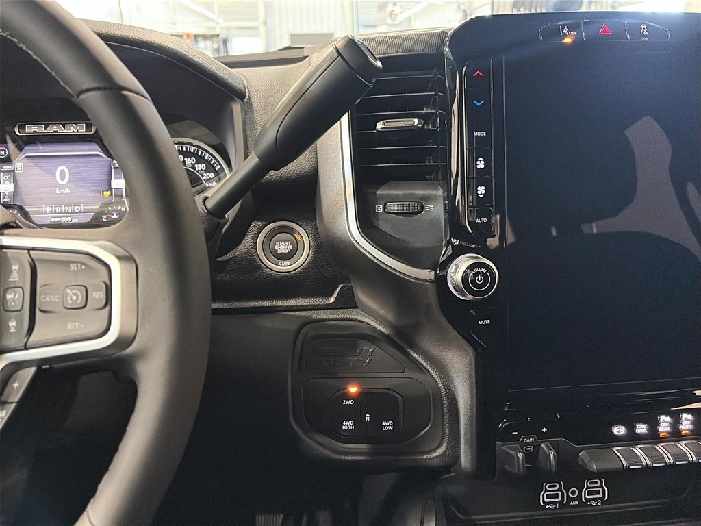 2026 Ram 2500 BIG HORN in Saint-Hyacinthe, Quebec - 13 - w1024h768px
