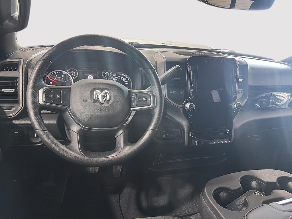 2026 Ram 2500 BLACK EXPRESS in Saint-Hyacinthe, Quebec - 9 - w1024h768px