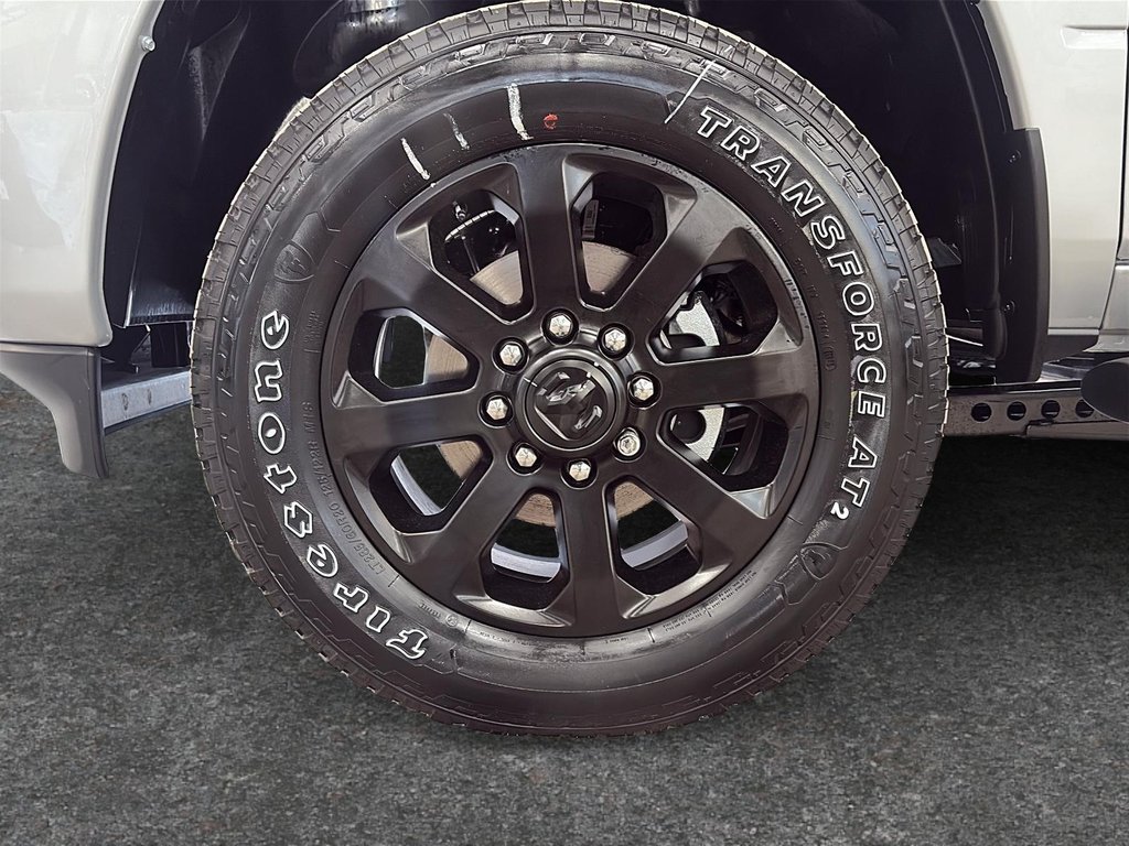 2026 Ram 2500 BLACK EXPRESS in Saint-Hyacinthe, Quebec - 7 - w1024h768px