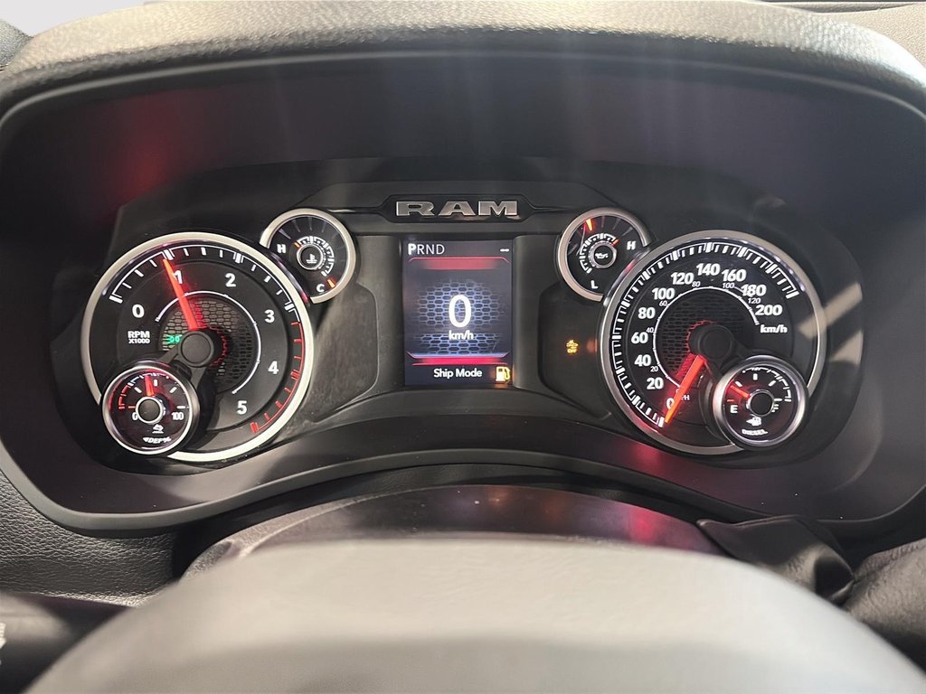 2026 Ram 2500 BLACK EXPRESS in Saint-Hyacinthe, Quebec - 12 - w1024h768px