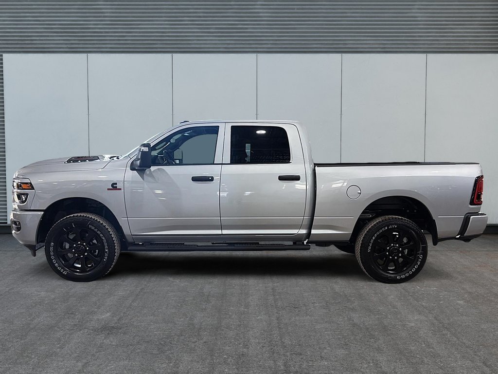 2026 Ram 2500 BLACK EXPRESS in Saint-Hyacinthe, Quebec - 5 - w1024h768px