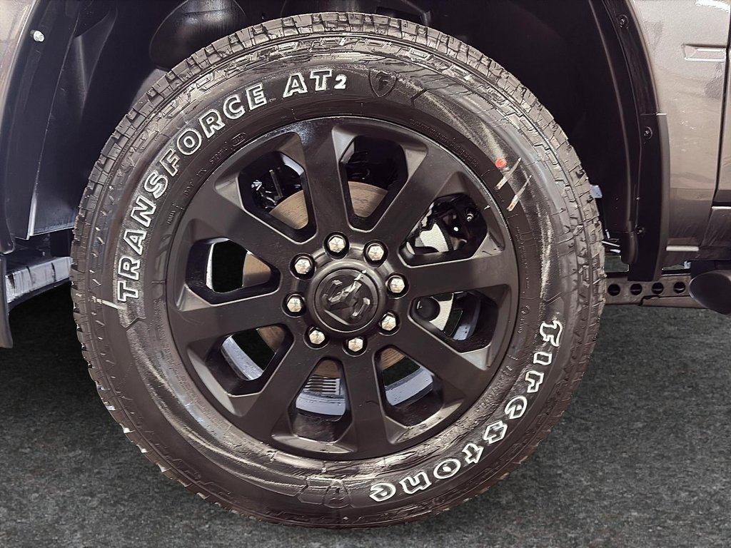 2026 Ram 2500 BLACK EXPRESS in Saint-Hyacinthe, Quebec - 7 - w1024h768px