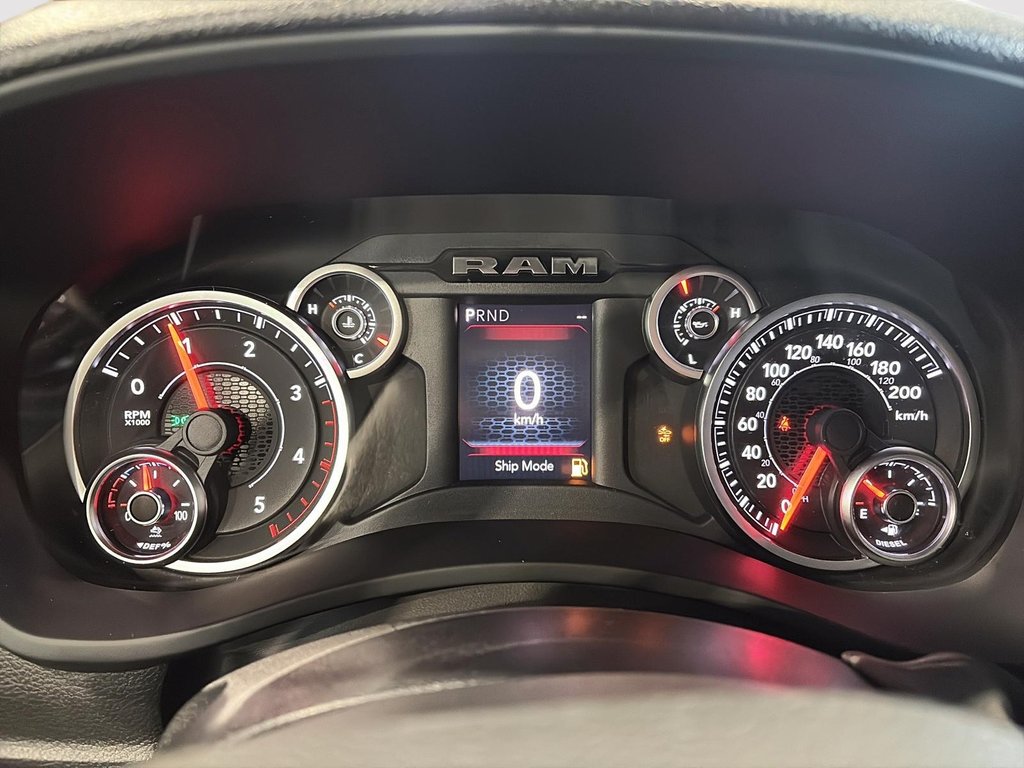 2026 Ram 2500 BLACK EXPRESS in Saint-Hyacinthe, Quebec - 12 - w1024h768px