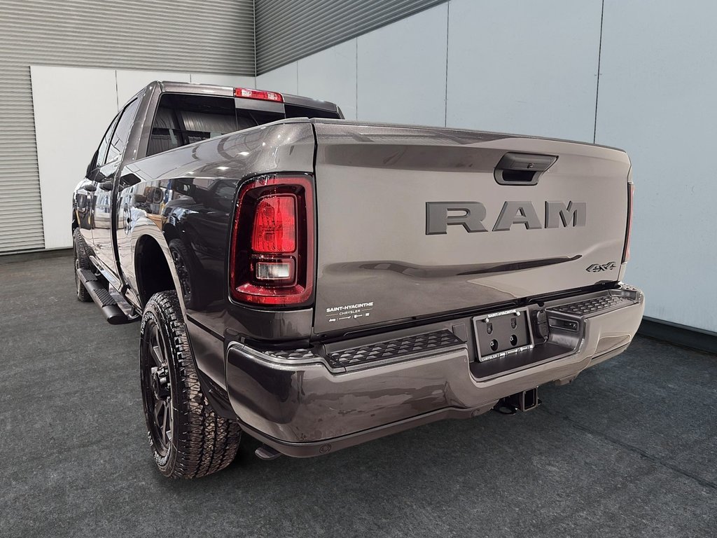 2026 Ram 2500 BLACK EXPRESS in Saint-Hyacinthe, Quebec - 4 - w1024h768px