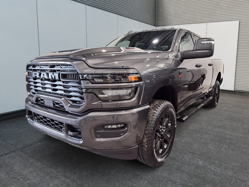 2026 Ram 2500 BLACK EXPRESS in Saint-Hyacinthe, Quebec - 1 - w1024h768px