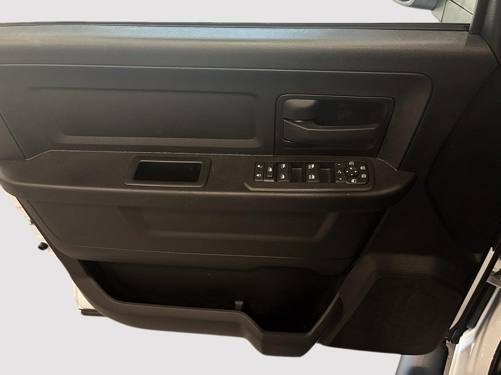 Ram 2500 BLACK EXPRESS 2026 à Saint-Hyacinthe, Québec - 10 - w1024h768px