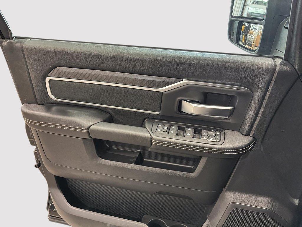2026 Ram 2500 BIG HORN in Saint-Hyacinthe, Quebec - 17 - w1024h768px