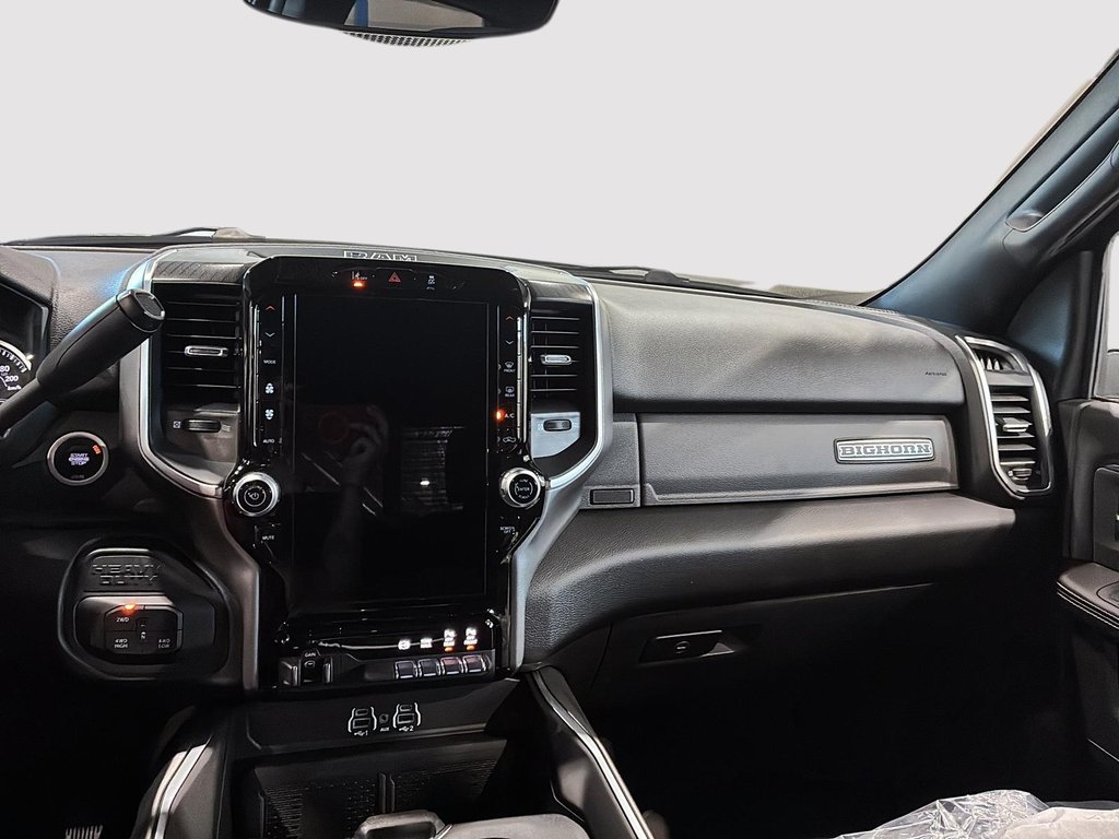 2026 Ram 2500 BIG HORN in Saint-Hyacinthe, Quebec - 13 - w1024h768px