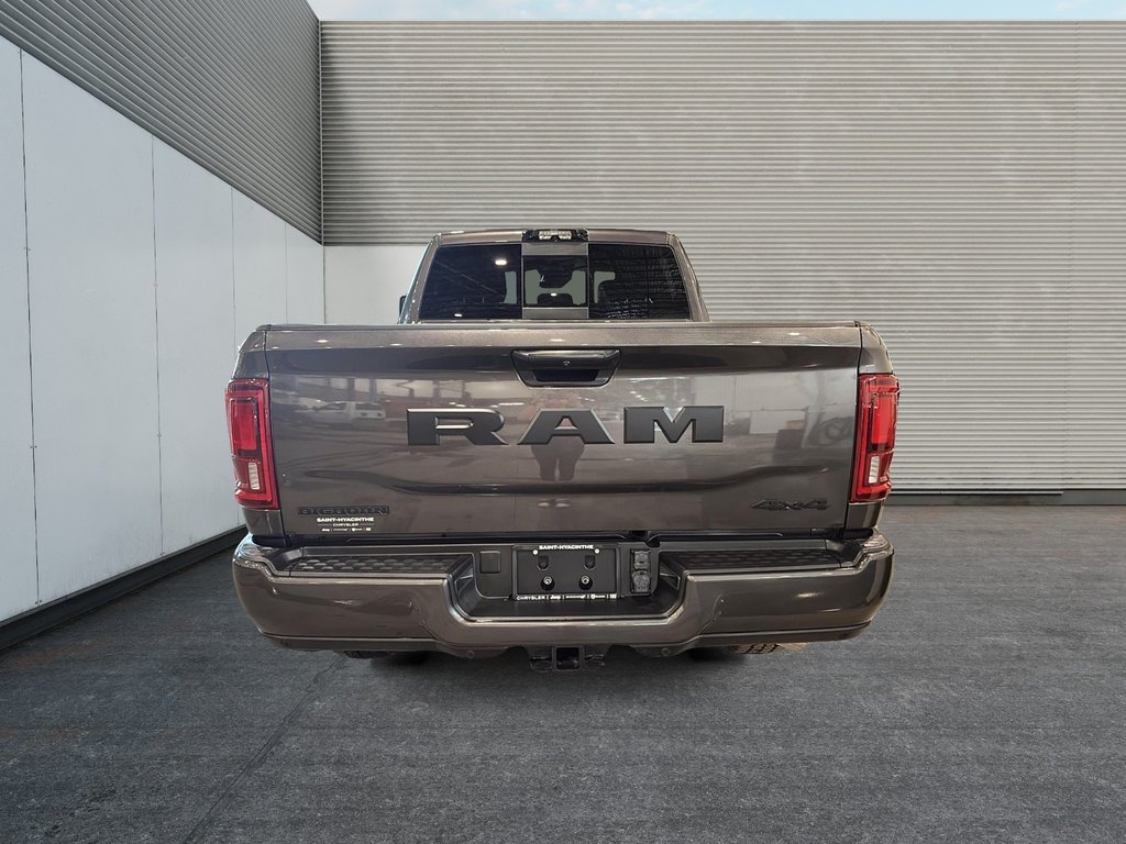 2026 Ram 2500 BIG HORN in Saint-Hyacinthe, Quebec - 3 - w1024h768px