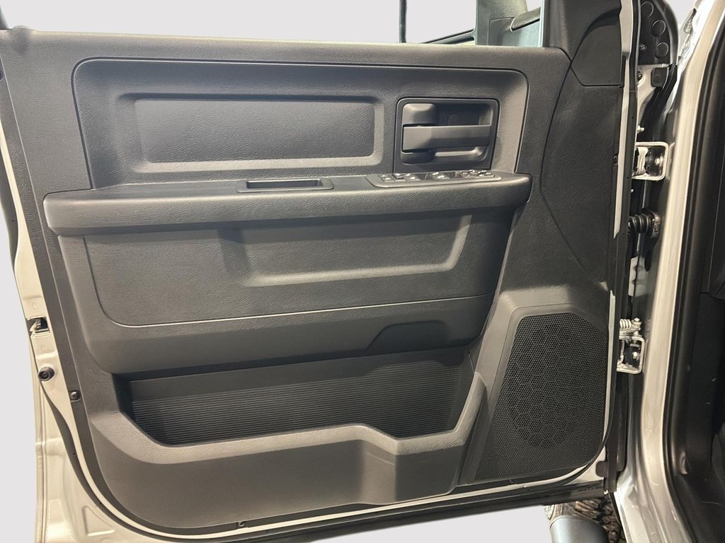 Ram 2500 BLACK EXPRESS 2026 à Saint-Hyacinthe, Québec - 10 - w1024h768px