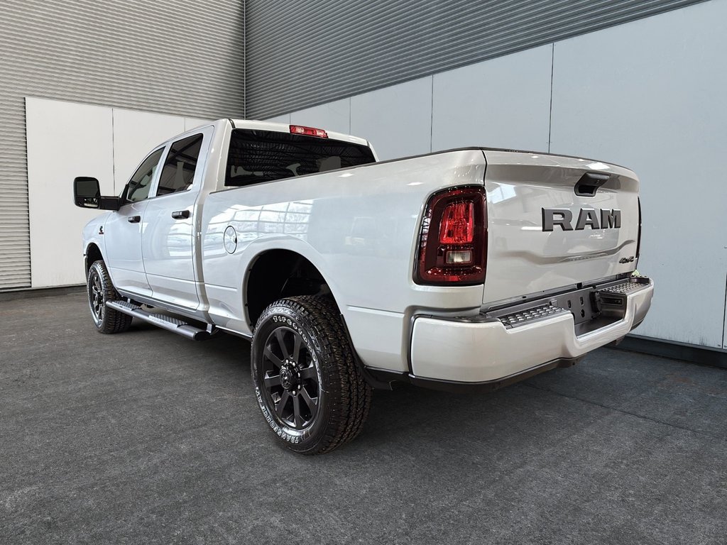 Ram 2500 BLACK EXPRESS 2026 à Saint-Hyacinthe, Québec - 4 - w1024h768px