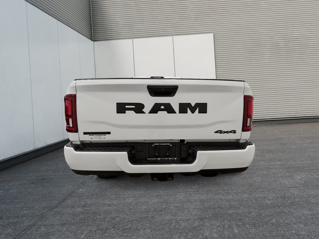 2026 Ram 2500 BIG HORN in Saint-Hyacinthe, Quebec - 3 - w1024h768px