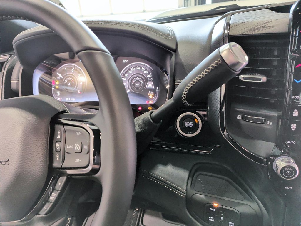 2026 Ram 2500 LIMITED in Saint-Hyacinthe, Quebec - 14 - w1024h768px