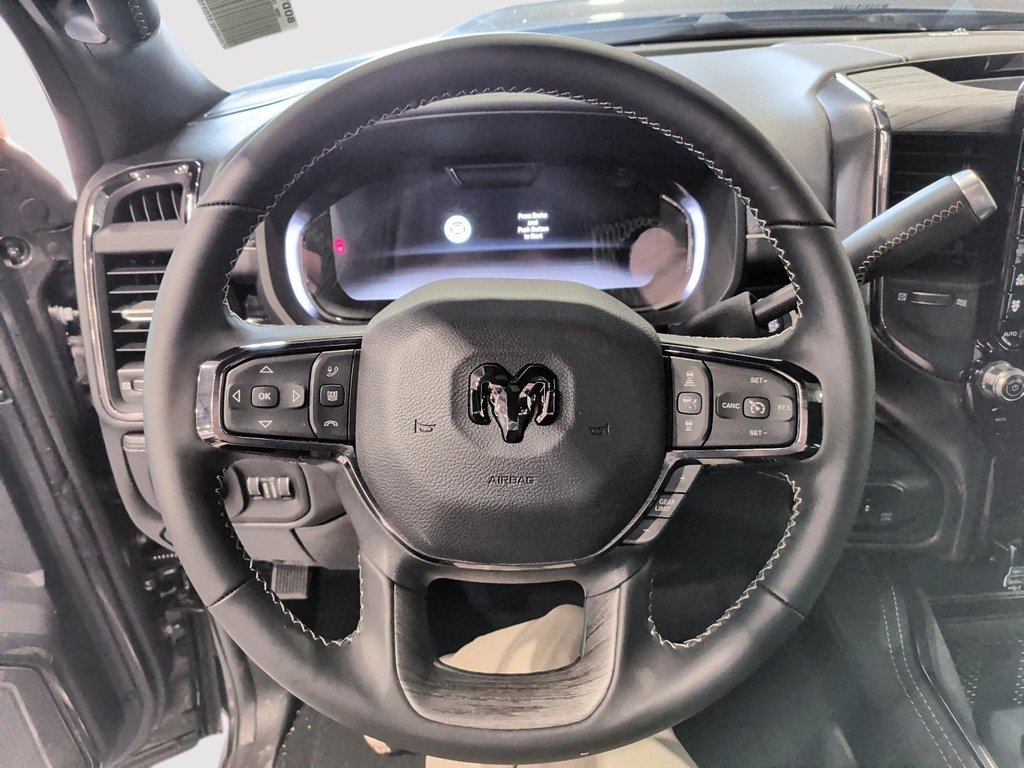 2026 Ram 2500 LIMITED in Saint-Hyacinthe, Quebec - 11 - w1024h768px