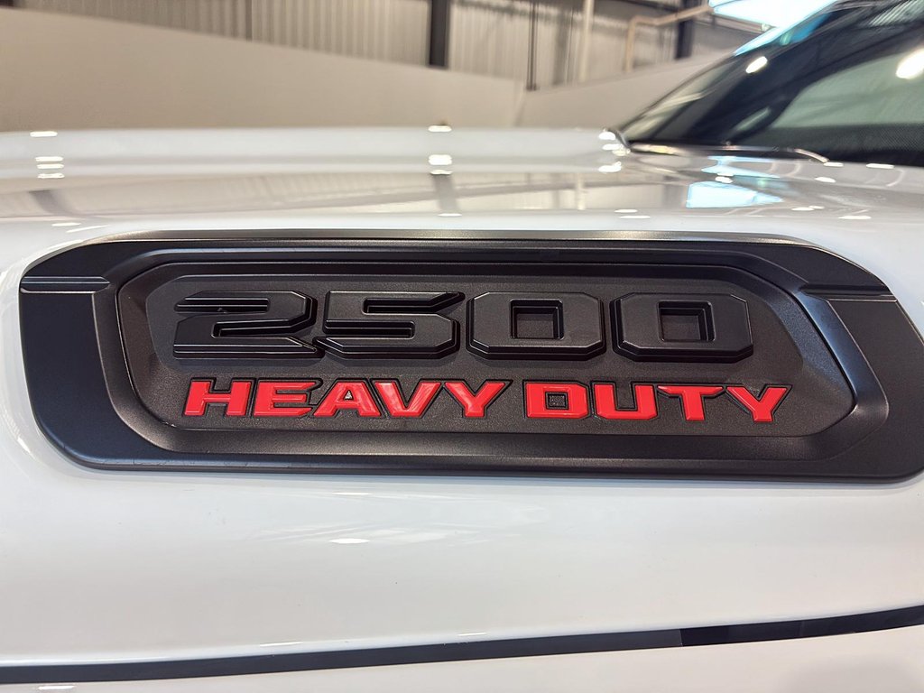 2026 Ram 2500 WARLOCK in Saint-Hyacinthe, Quebec - 6 - w1024h768px