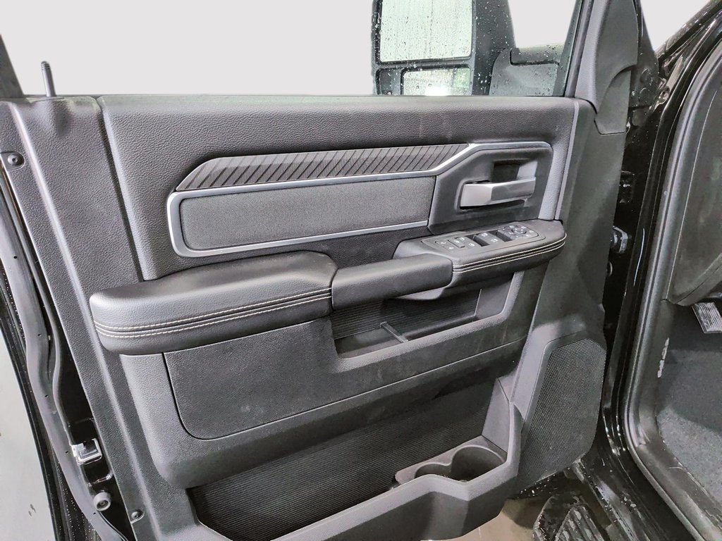 Ram 2500 BIG HORN 2026 à Saint-Hyacinthe, Québec - 9 - w1024h768px