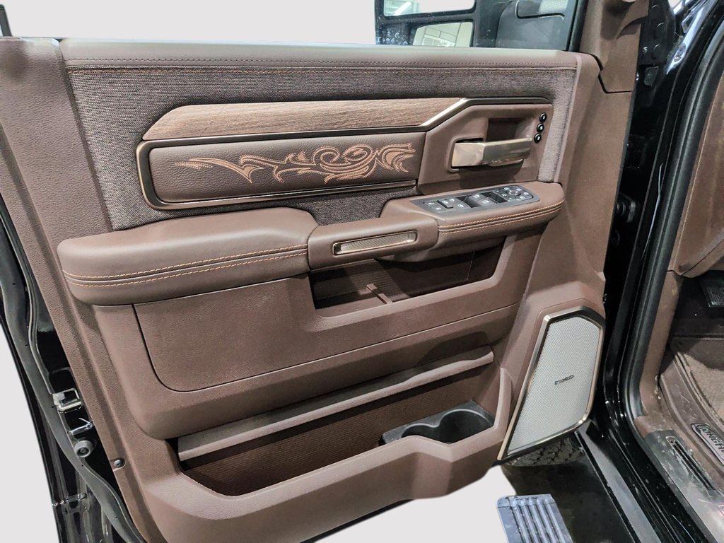 Ram 2500 LIMITED LONGHORN 2026 à Saint-Hyacinthe, Québec - 10 - w1024h768px