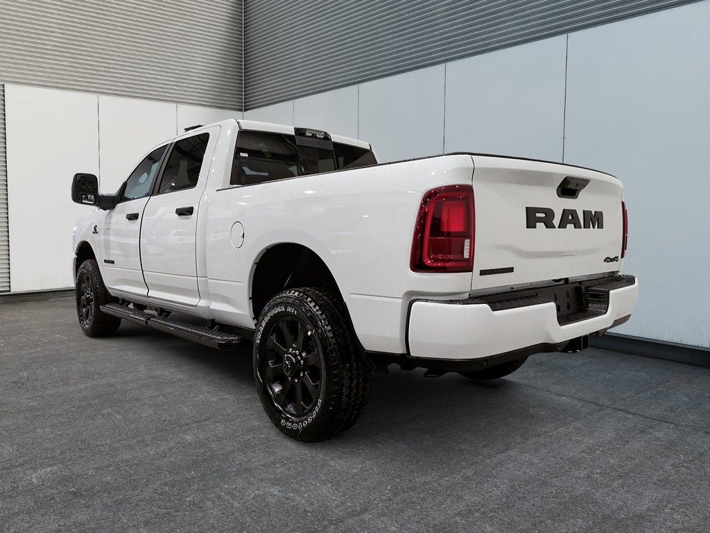 2026 Ram 2500 BIG HORN in Saint-Hyacinthe, Quebec - 4 - w1024h768px
