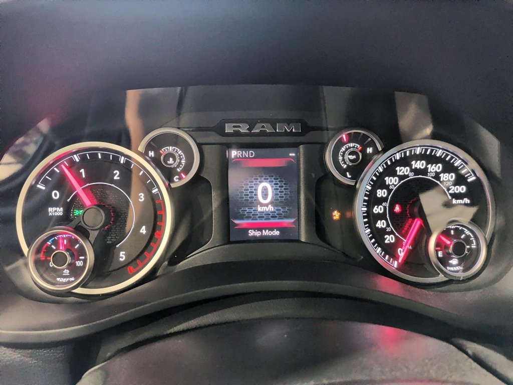 Ram 2500 BLACK EXPRESS 2026 à Saint-Hyacinthe, Québec - 12 - w1024h768px