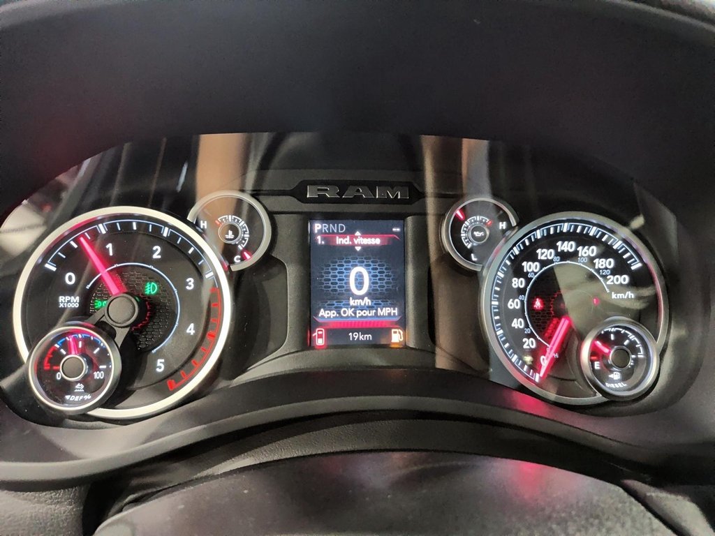 2026 Ram 2500 BLACK EXPRESS in Saint-Hyacinthe, Quebec - 13 - w1024h768px