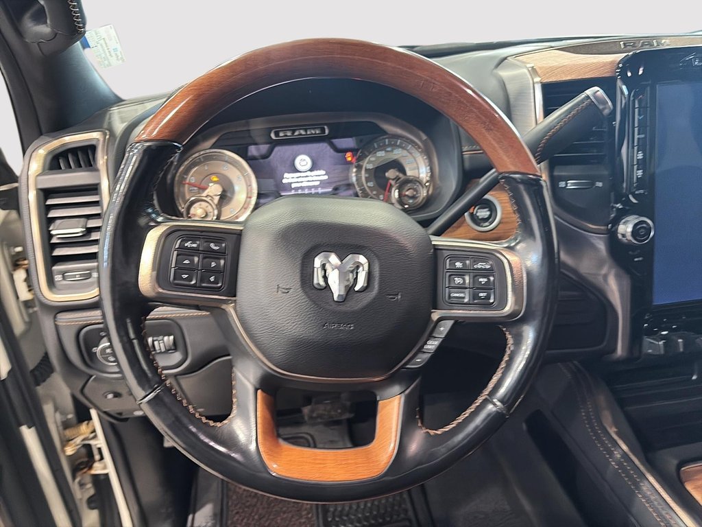 2020 Ram 3500 Laramie Longhorn in Saint-Hyacinthe, Quebec - 11 - w1024h768px