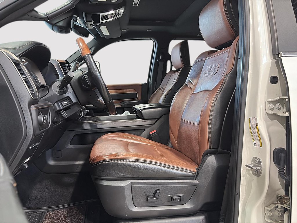 2020 Ram 3500 Laramie Longhorn in Saint-Hyacinthe, Quebec - 8 - w1024h768px