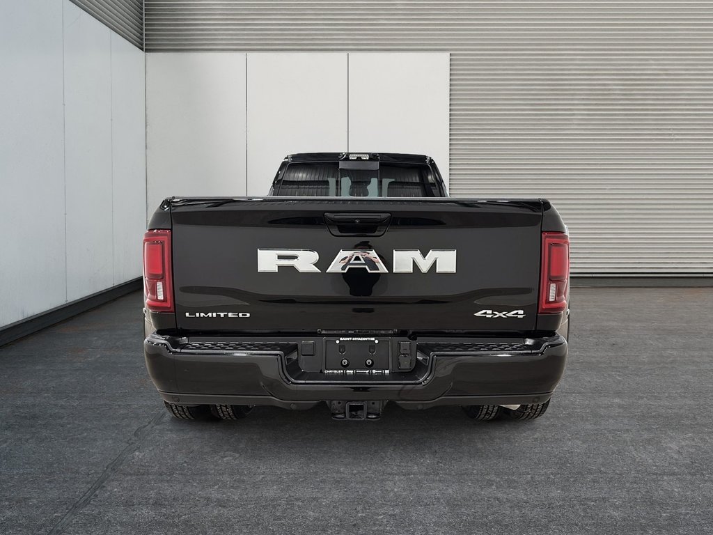 2025 Ram 3500 LIMITED in Saint-Hyacinthe, Quebec - 3 - w1024h768px