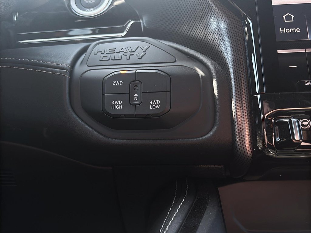 2025 Ram 3500 LIMITED in Saint-Hyacinthe, Quebec - 15 - w1024h768px