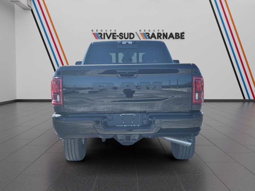 2025 Ram 3500 LIMITED in Saint-Hyacinthe, Quebec - 3 - w1024h768px