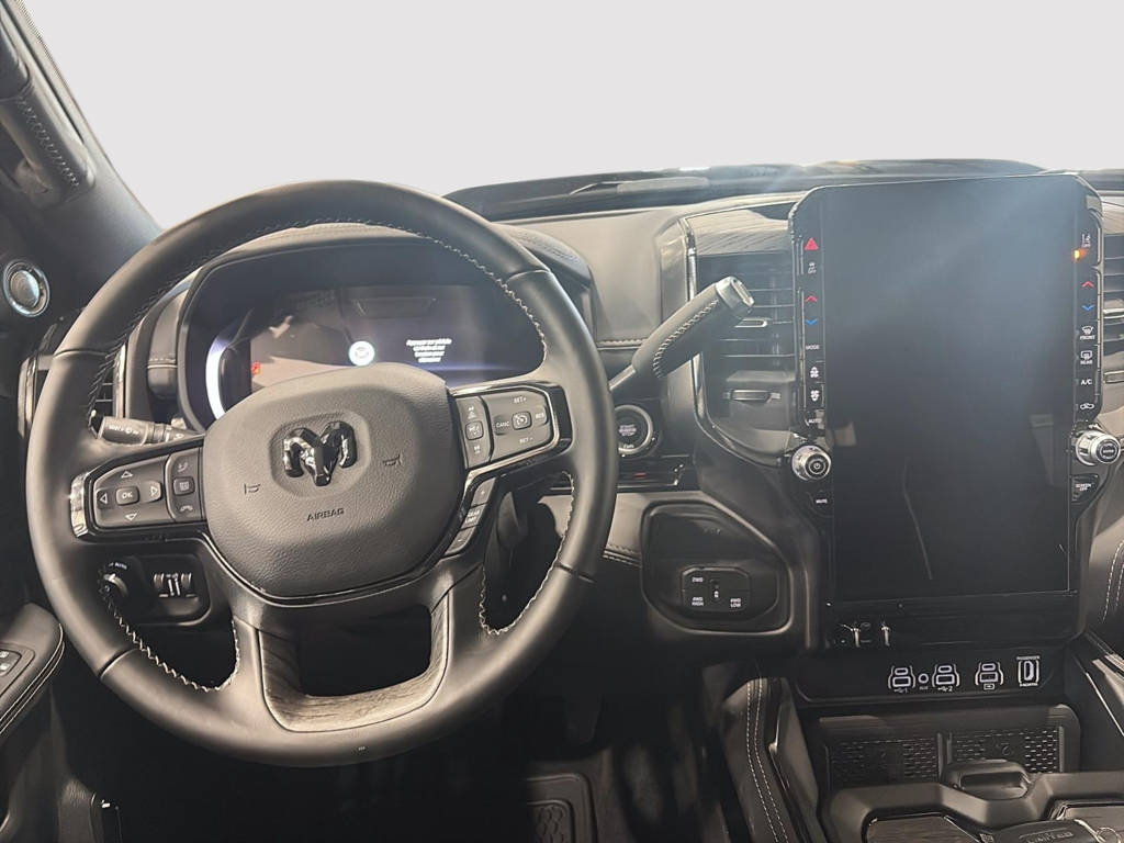 Ram 3500 LIMITED 2025 à Saint-Hyacinthe, Québec - 7 - w1024h768px