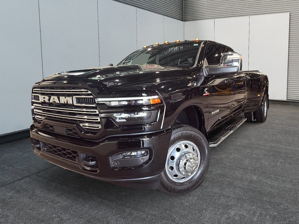 2025 Ram 3500 Laramie in Saint-Hyacinthe, Quebec - 1 - w1024h768px