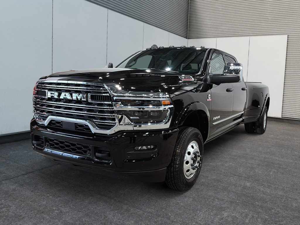 2026 Ram 3500 LIMITED in Saint-Hyacinthe, Quebec - 1 - w1024h768px
