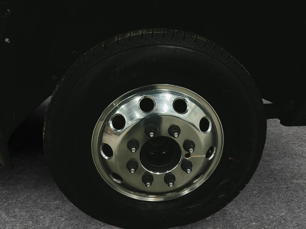 2026 Ram 3500 LIMITED in Saint-Hyacinthe, Quebec - 11 - w1024h768px