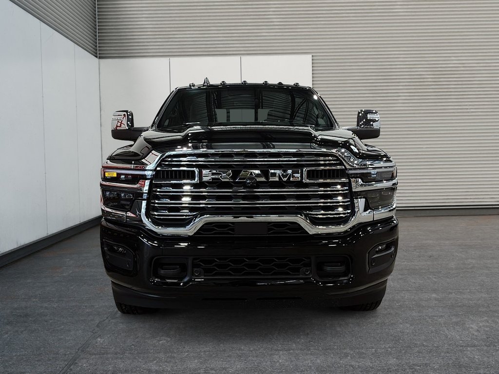 2026 Ram 3500 LIMITED in Saint-Hyacinthe, Quebec - 2 - w1024h768px