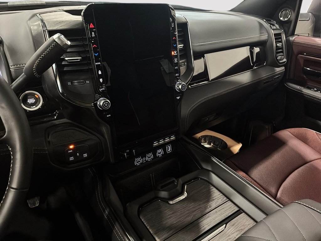 2026 Ram 3500 LIMITED in Saint-Hyacinthe, Quebec - 16 - w1024h768px