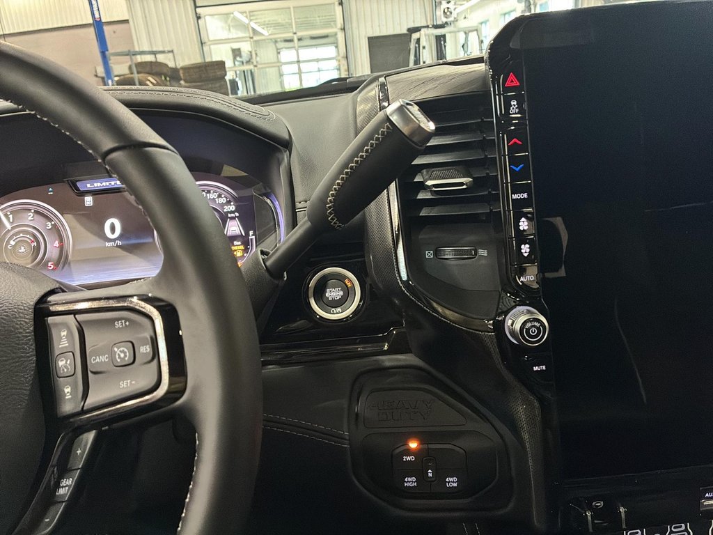 2026 Ram 3500 LIMITED in Saint-Hyacinthe, Quebec - 13 - w1024h768px