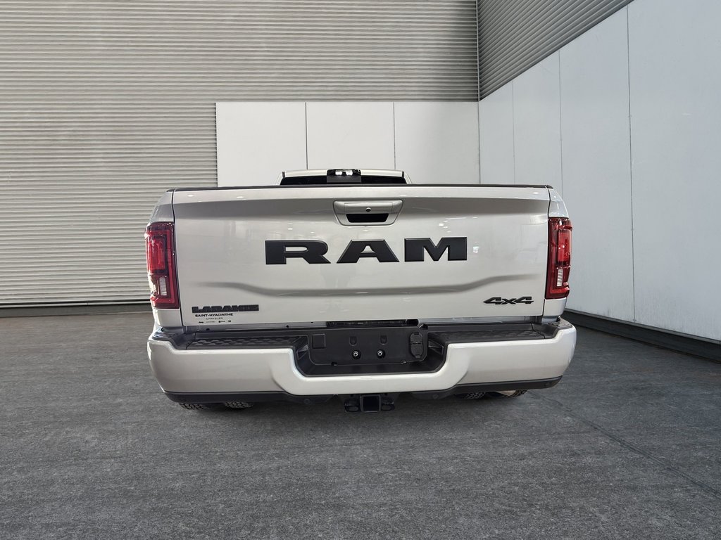 2026 Ram 3500 LARAMIE in Saint-Hyacinthe, Quebec - 3 - w1024h768px