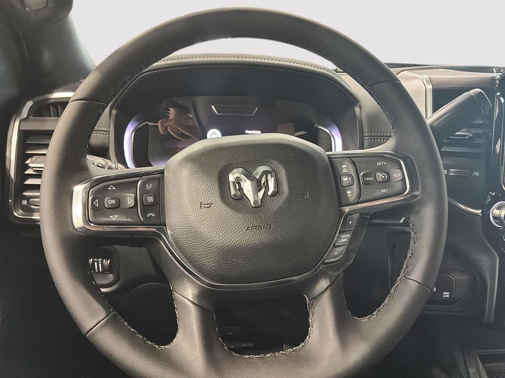 Ram 3500 LARAMIE 2026 à Saint-Hyacinthe, Québec - 11 - w1024h768px